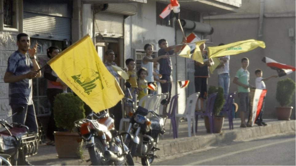 Με τραγούδια και χορούς βγήκαν στους δρόμους οι Σύροι στη Δαμασκό για να εμψυχώσουν τον στρατό μετά την επίθεση (εικόνες,βίντεο)